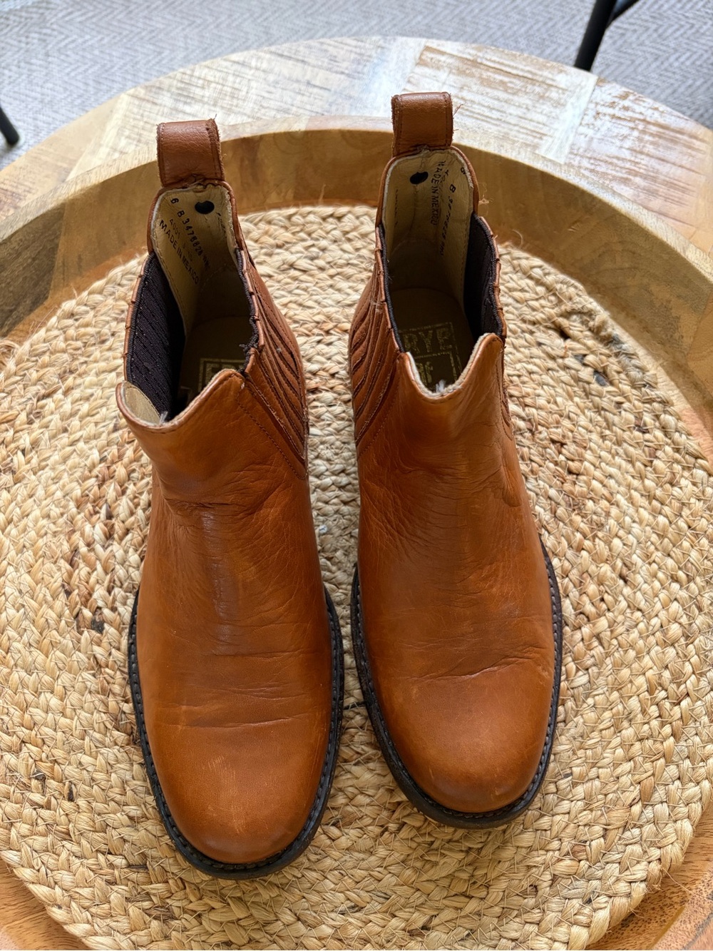Frye Pippa Chelsea Boots Cognac Brown Leather Women's Size 6 Good Condition